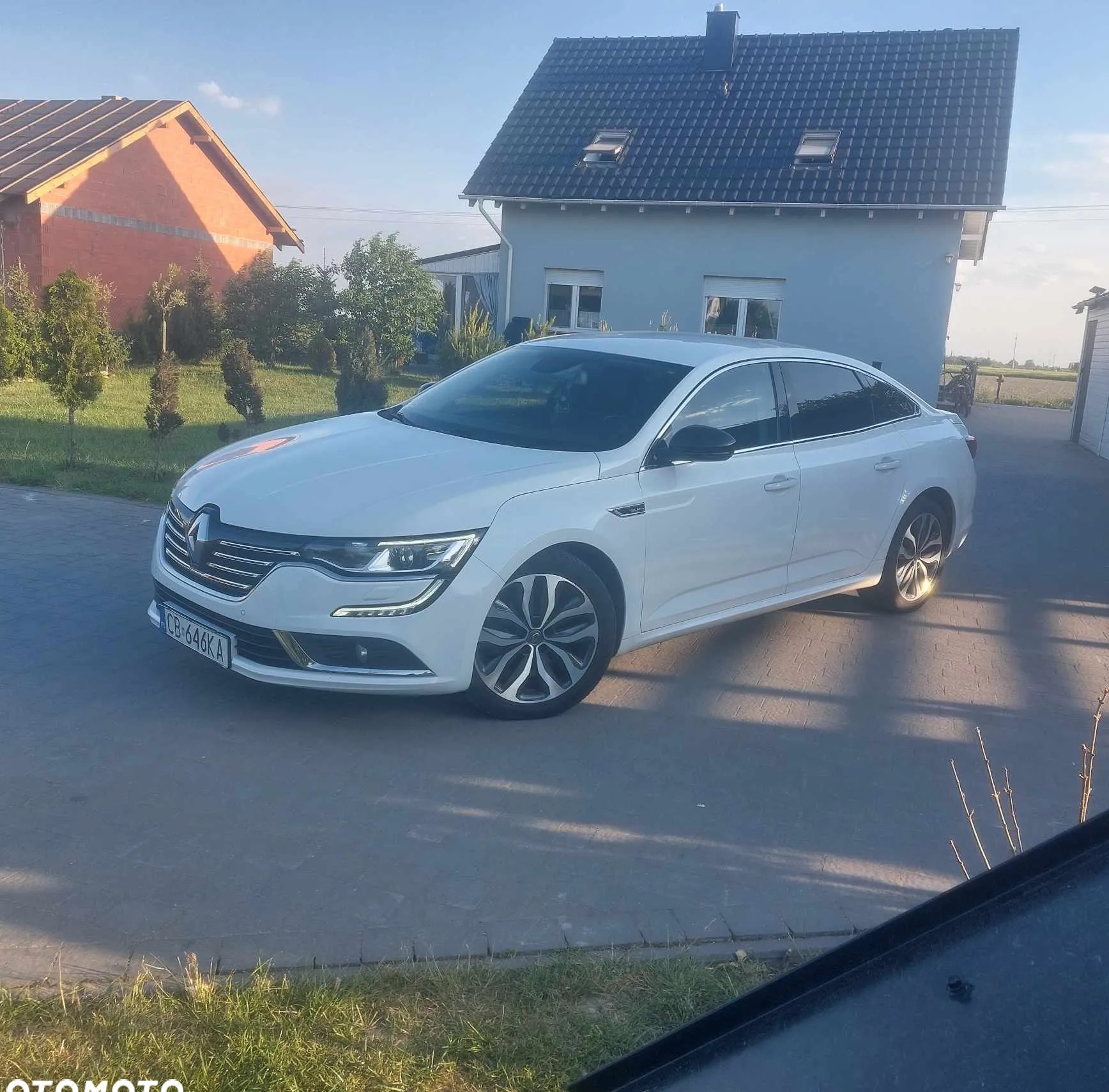 Renault Talisman cena 72900 przebieg: 102000, rok produkcji 2019 z Krobia małe 379